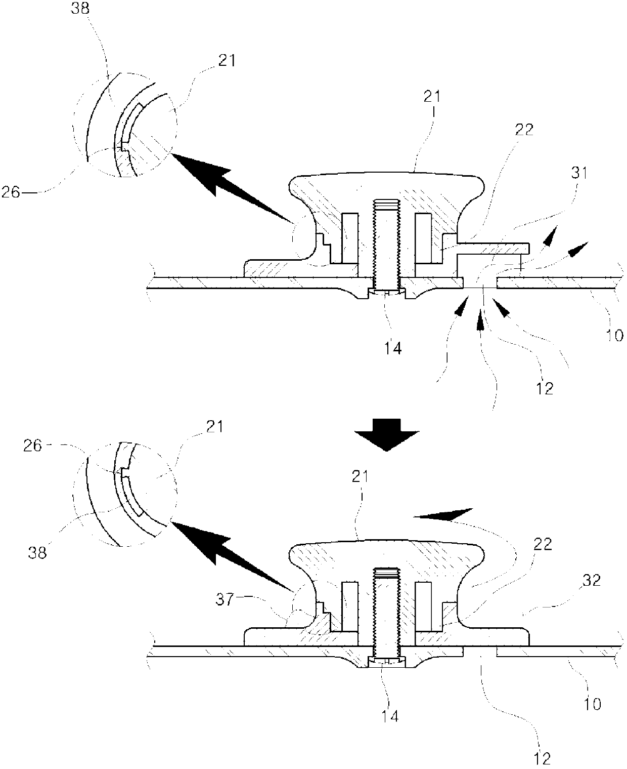 Cookware cover equipped with steam discharging device