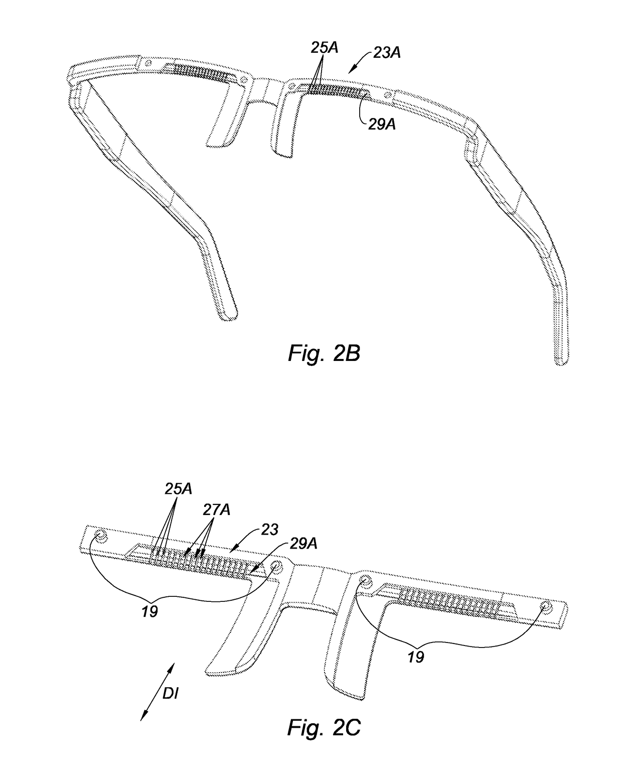 Pair of spectacles adjustable depending on the pupillary distance of an individual