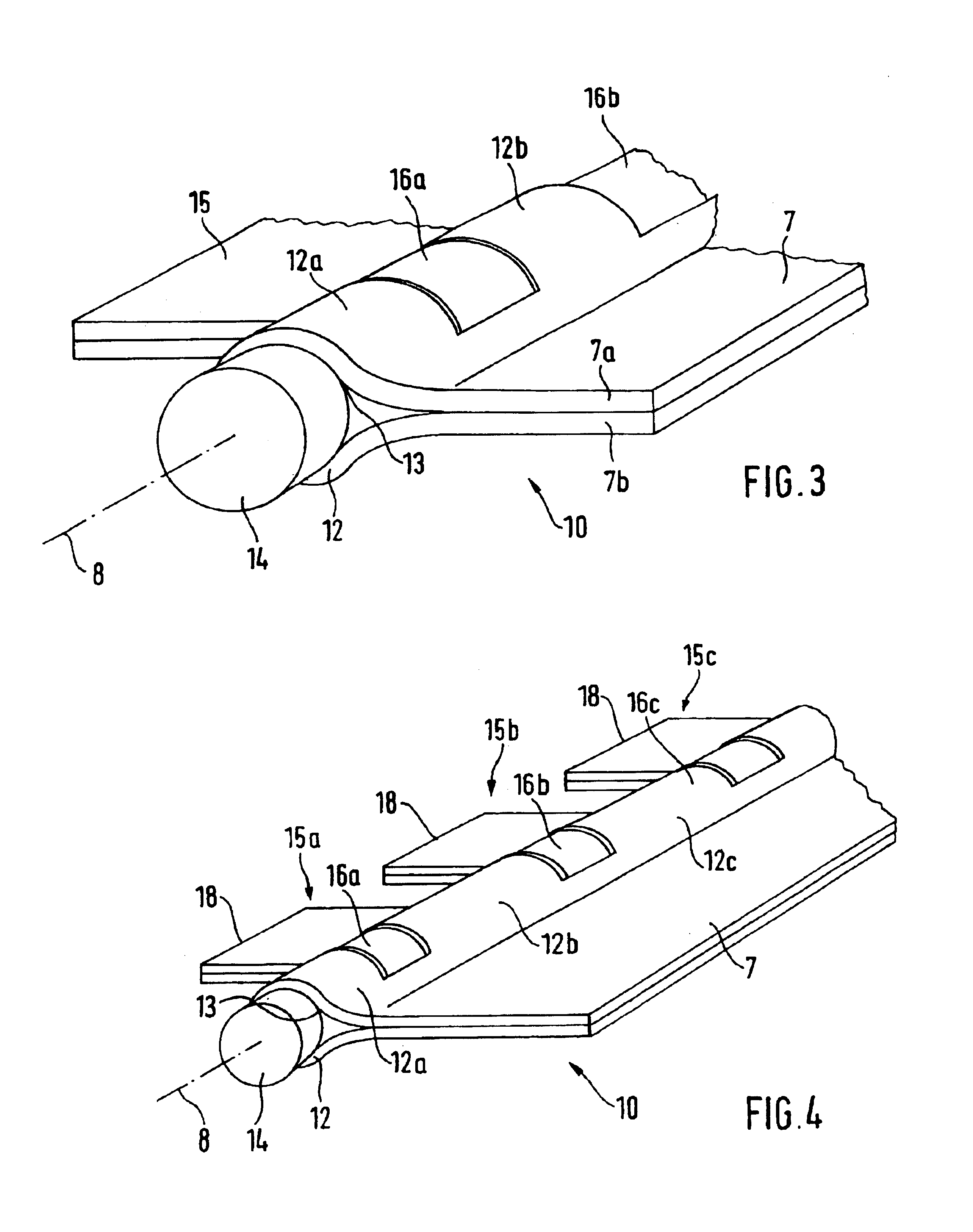 Aerodynamic profile with an adjustable flap