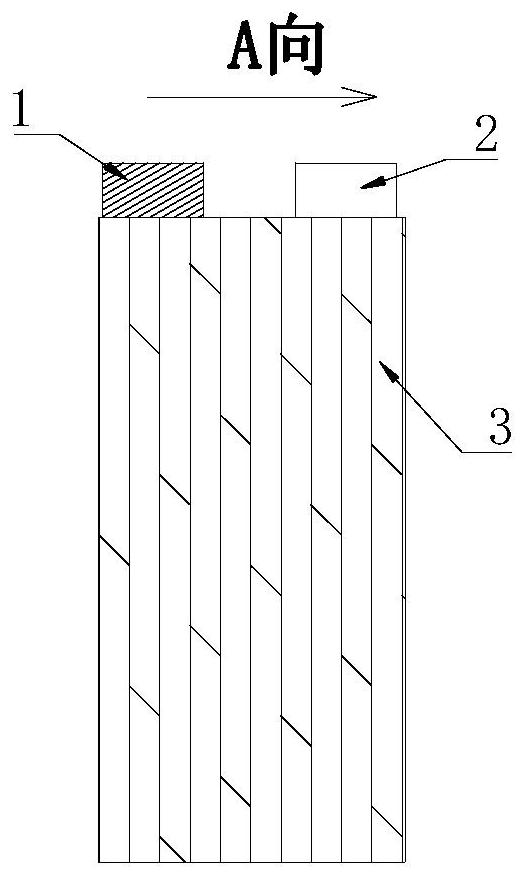 A roll-type lead-acid battery and its preparation method and application