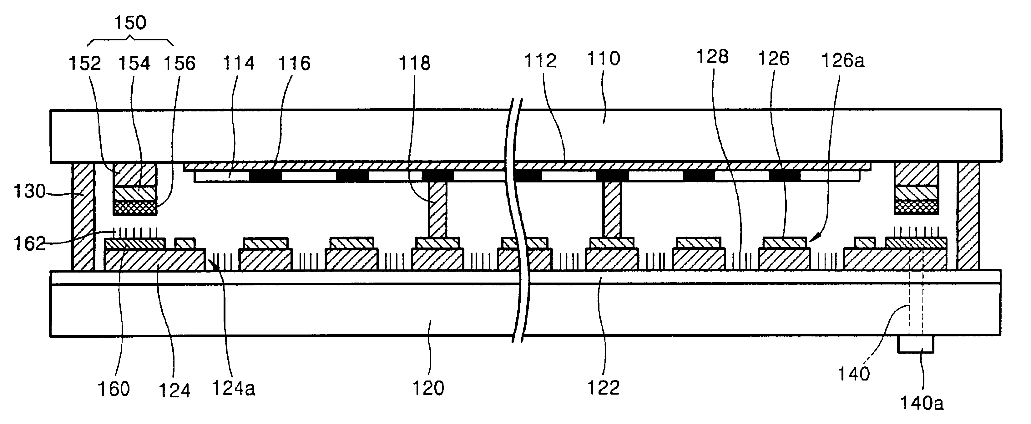 Field emission display having integrated getter arrangement