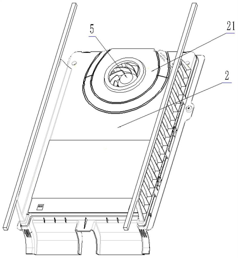 Partition device, refrigerator and defrosting method