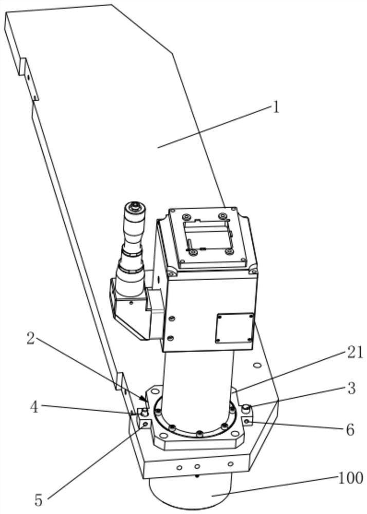 Lens angle adjusting device and adjusting method and photoetching machine