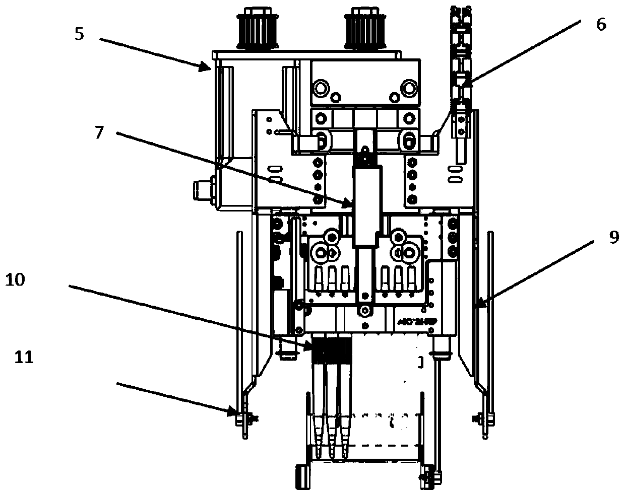 Full-automatic nucleic acid extraction and amplification micro-fluidic chip dynamic quantitative detection integrated device