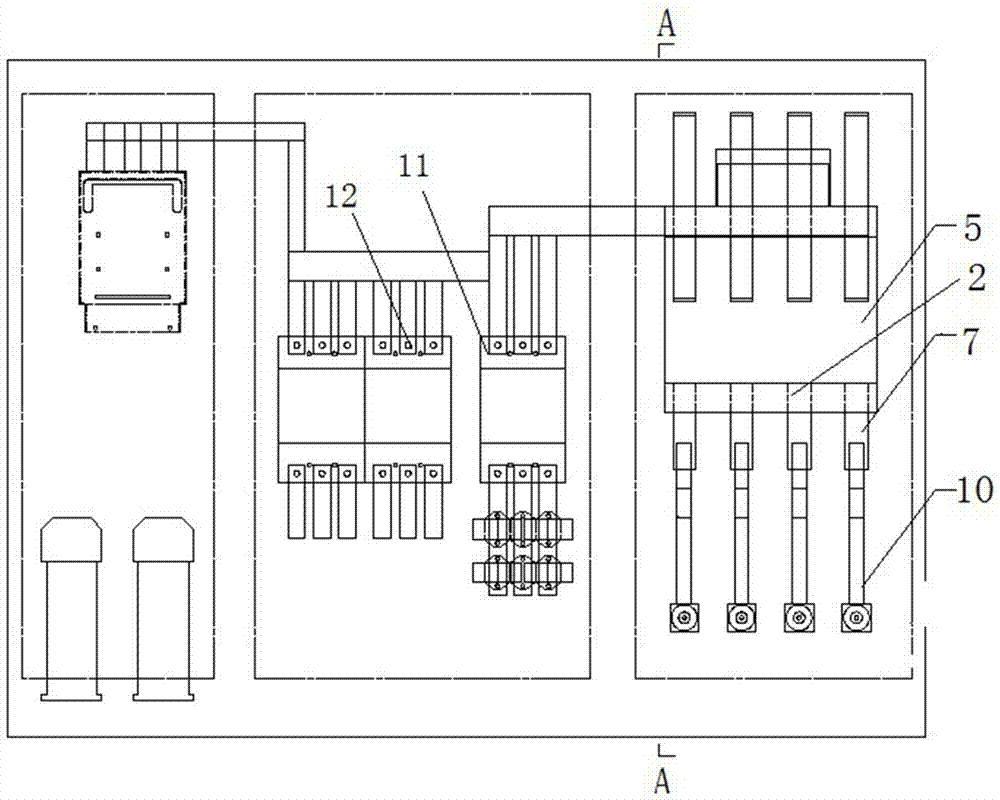 Power distribution device having emergency quick power restoration function