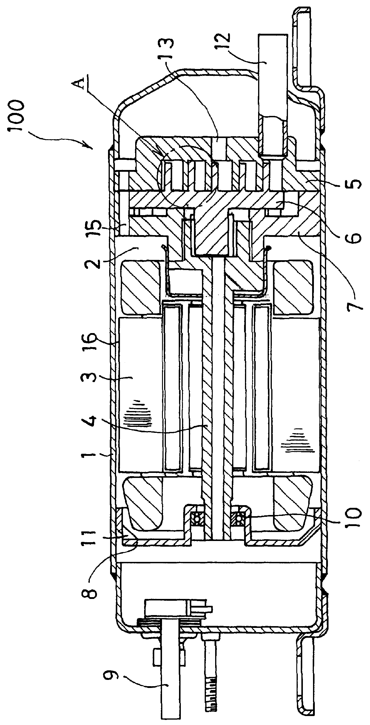 Apparatus having refrigeration cycle