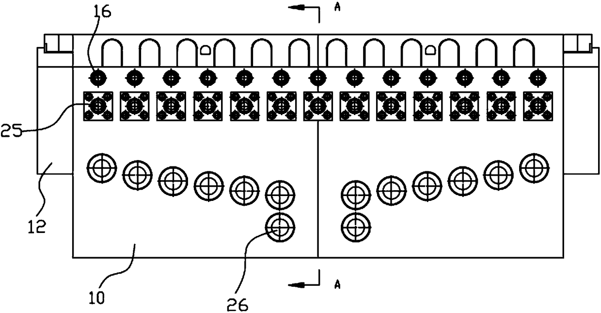 Technology for producing stone-plastic floor, and die head for producing floor substrate