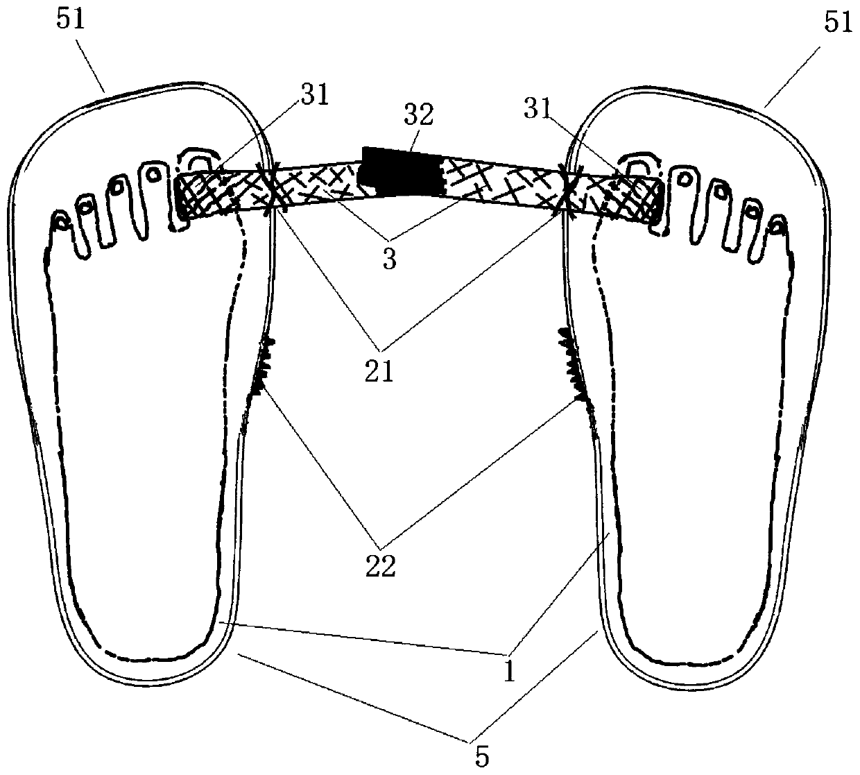 Hallux valgus correcting shoe suitable for correcting both feet