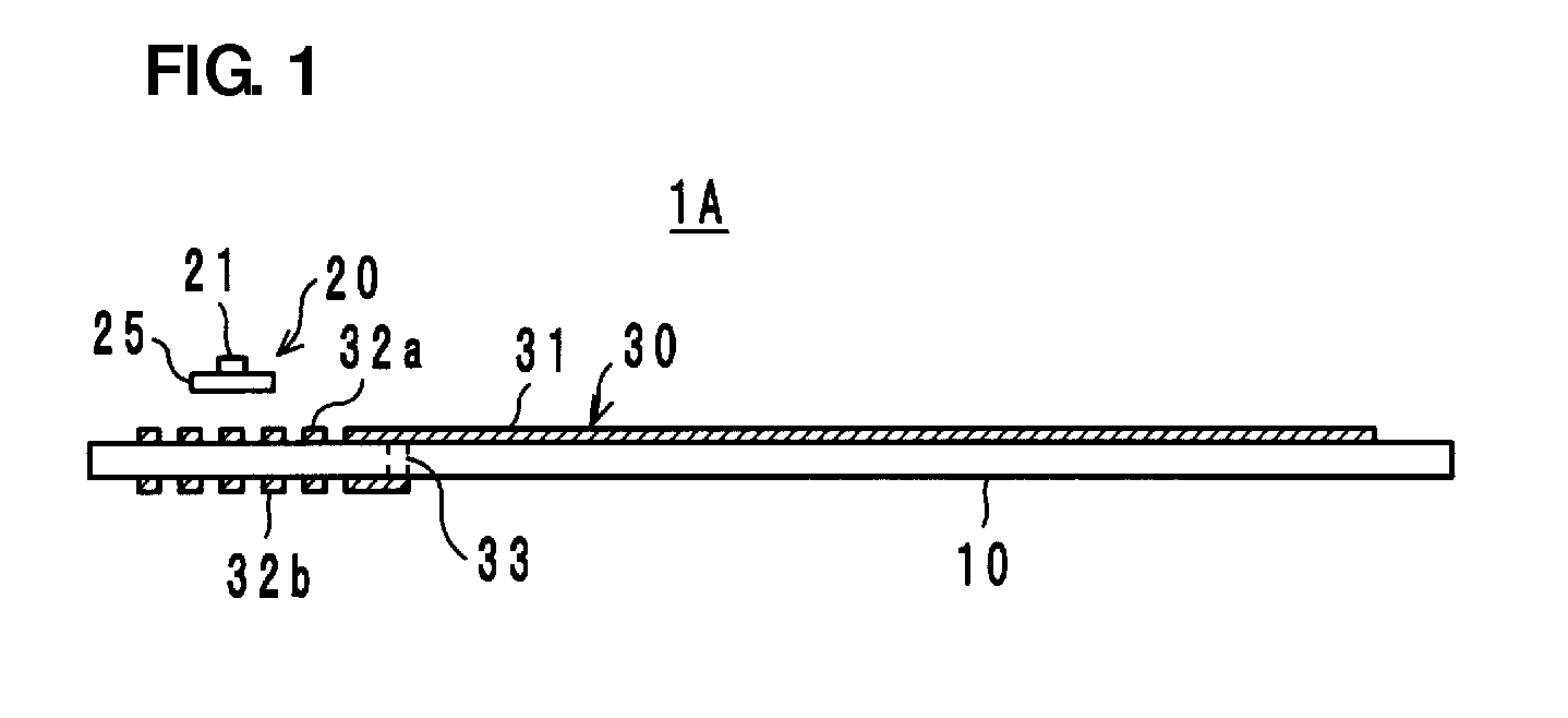 Antenna and wireless IC device