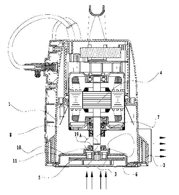 Low-water-sucking water pump