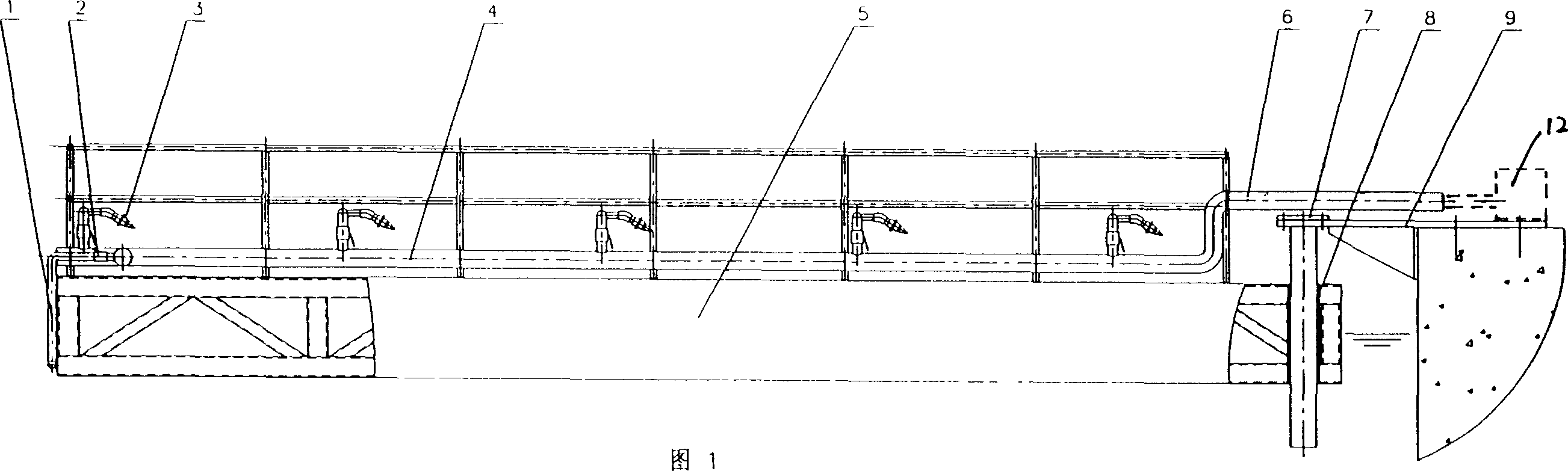 River channel floater interception cleaning apparatus