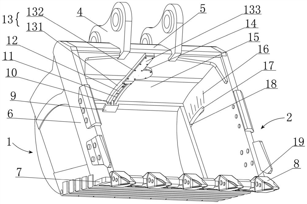 Excavator bucket for constructional engineering