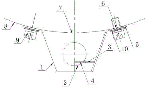 Balance valve for preventing traction motor from leaking oil, bearing cap provided with balance valve and traction motor