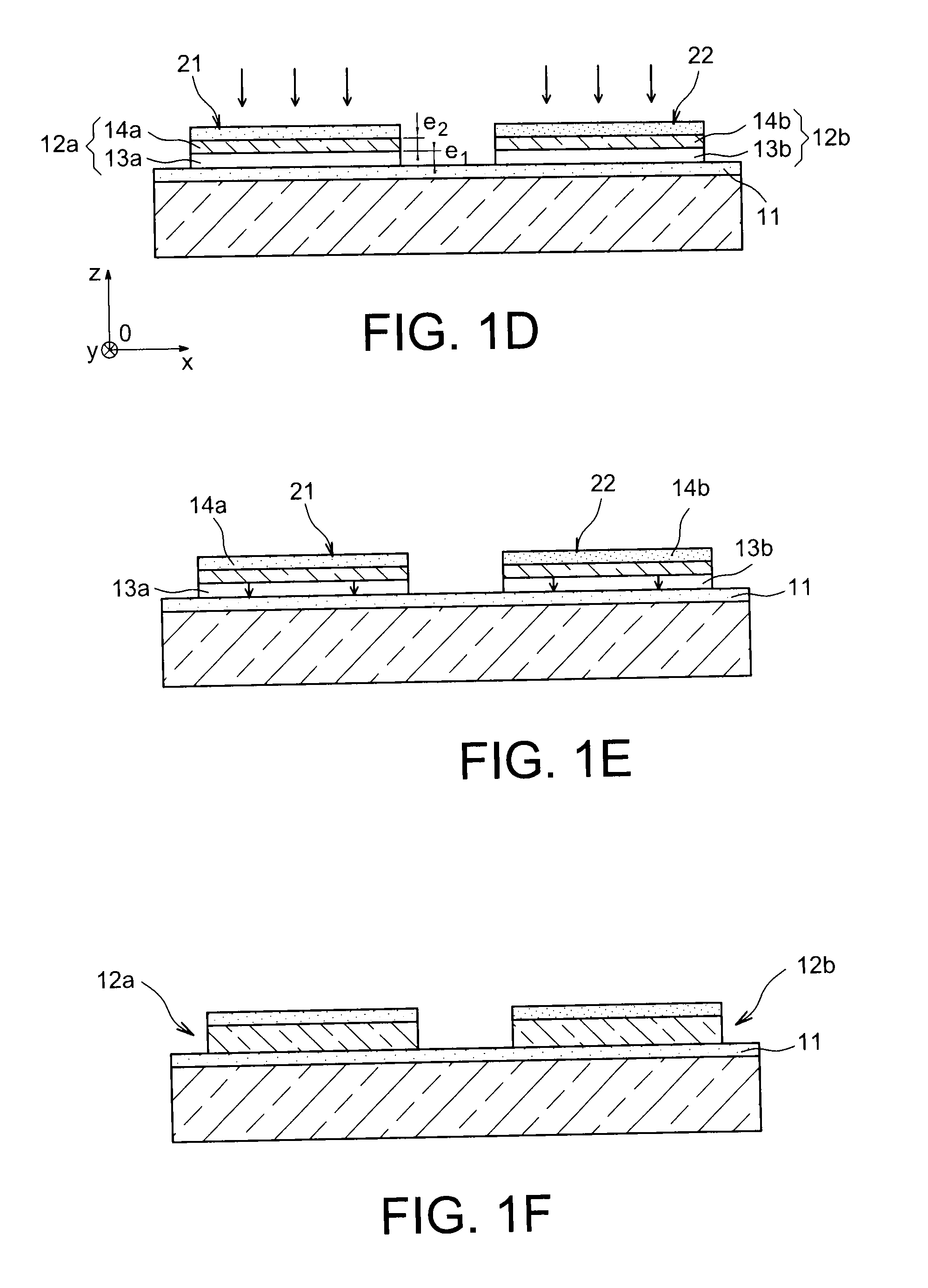 Method for producing strained semi-conductor blocks on the insulating layer of a semi-conductor on insulator substrate