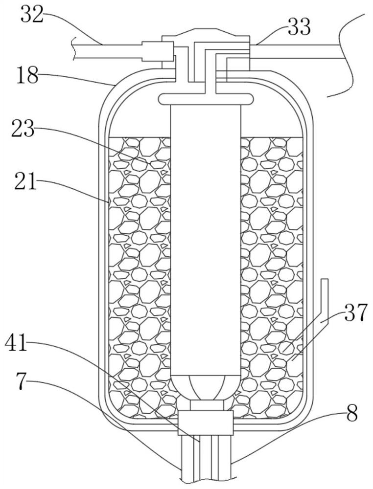 Self-cleaning long-service-life household water purifier