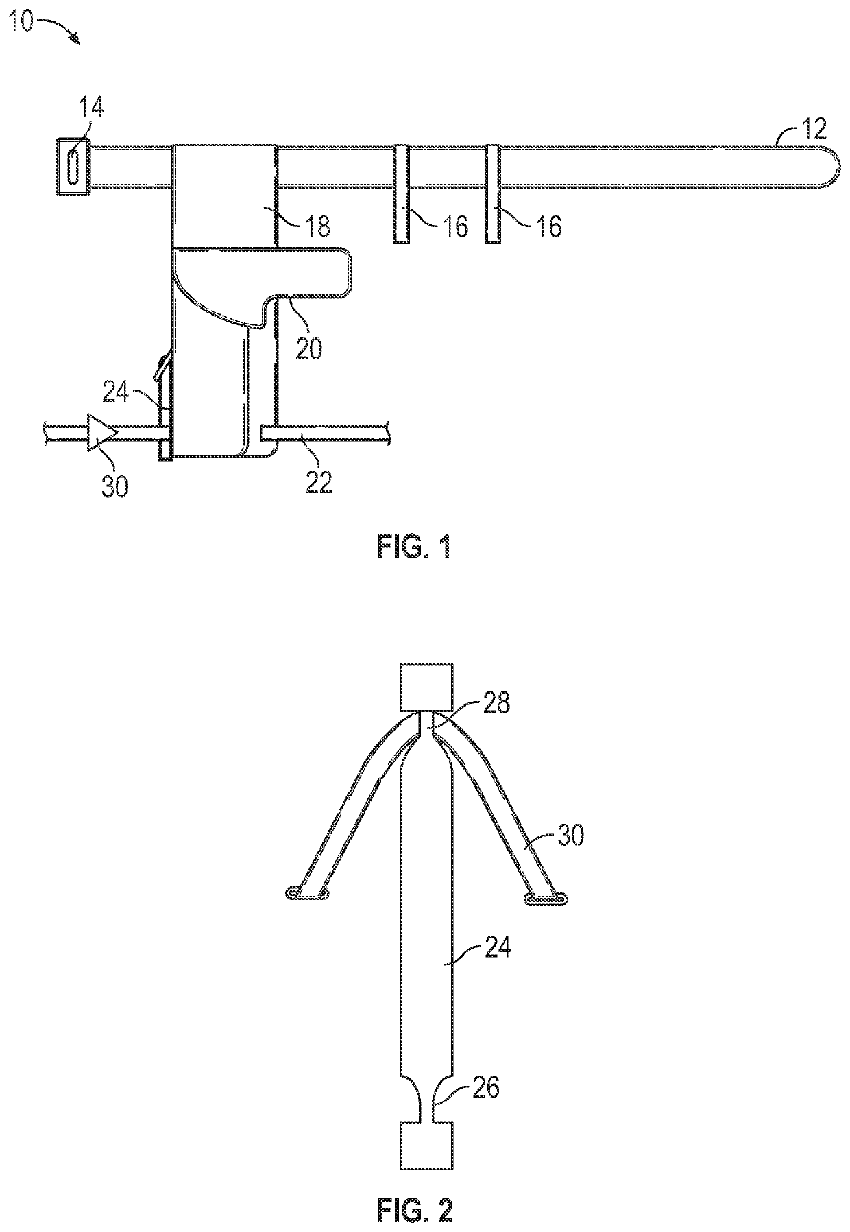 Clothing article comprising a tourniquet