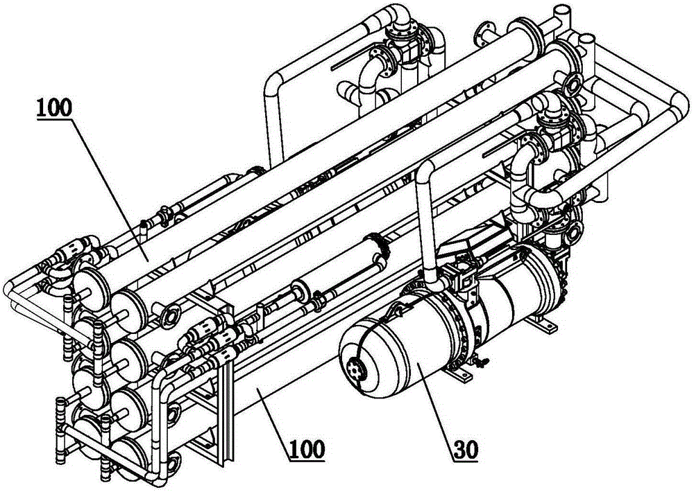 A shell and tube heat exchanger, a heat exchanger group and a heat pump unit