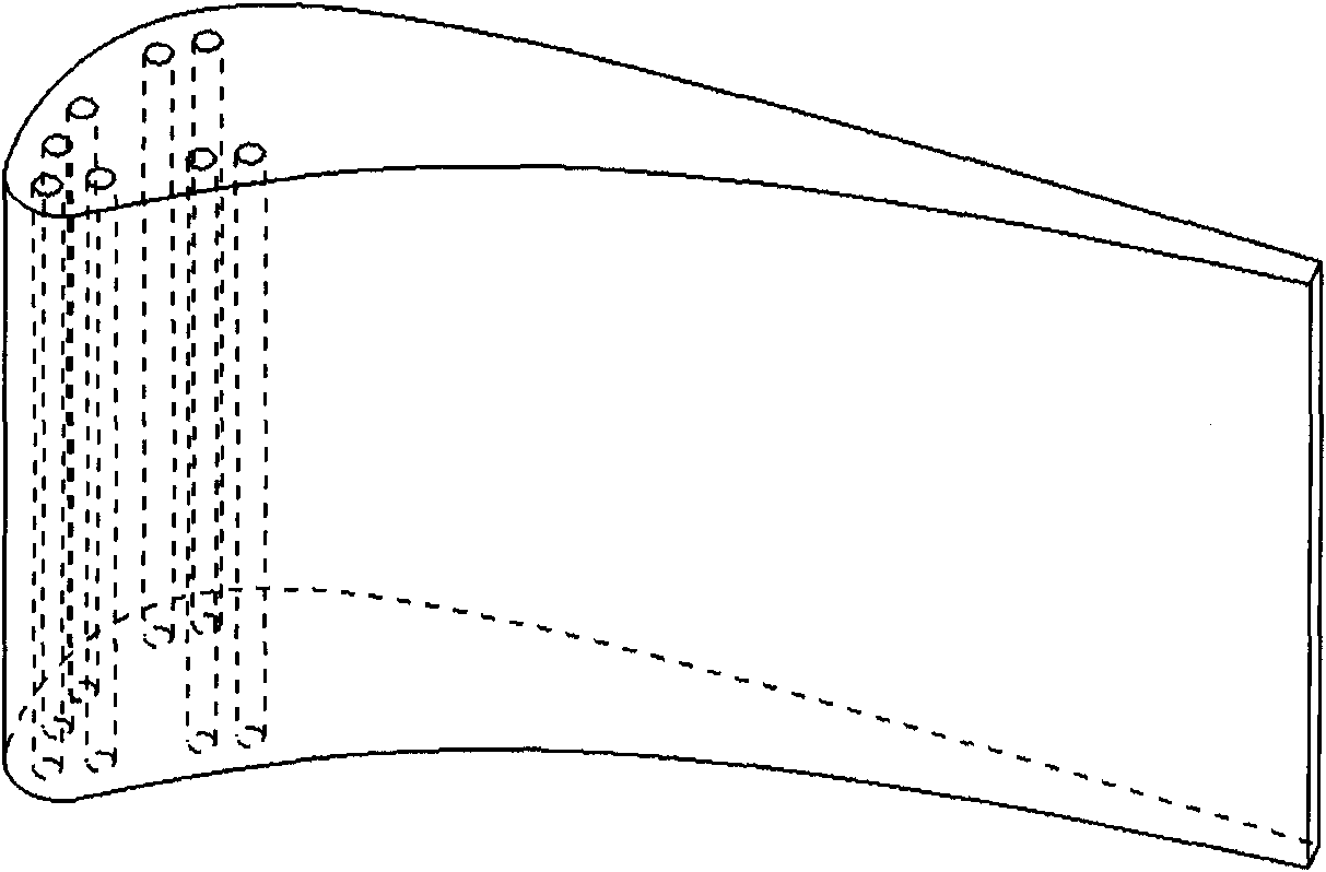 Method for cooling high-temperature turbine blade by utilizing supercritical characteristics of working medium