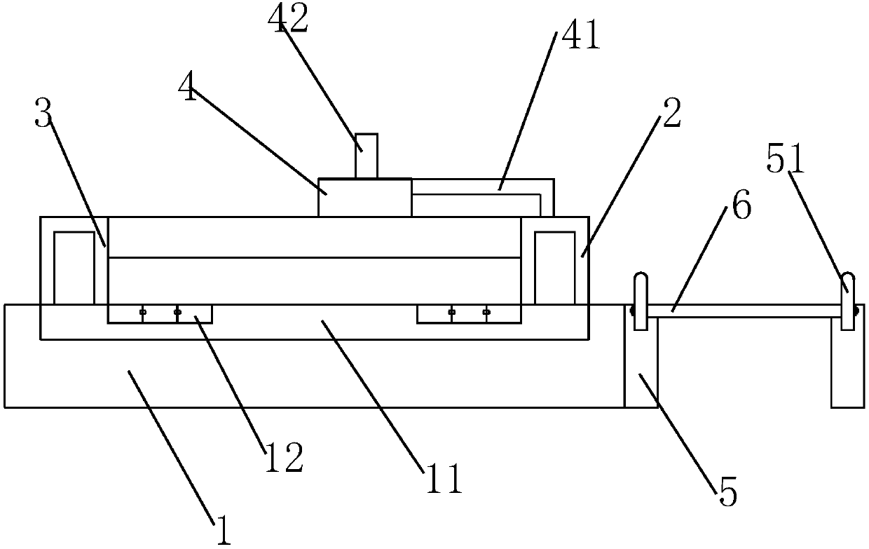 Clamping feeding device of band sawing machine