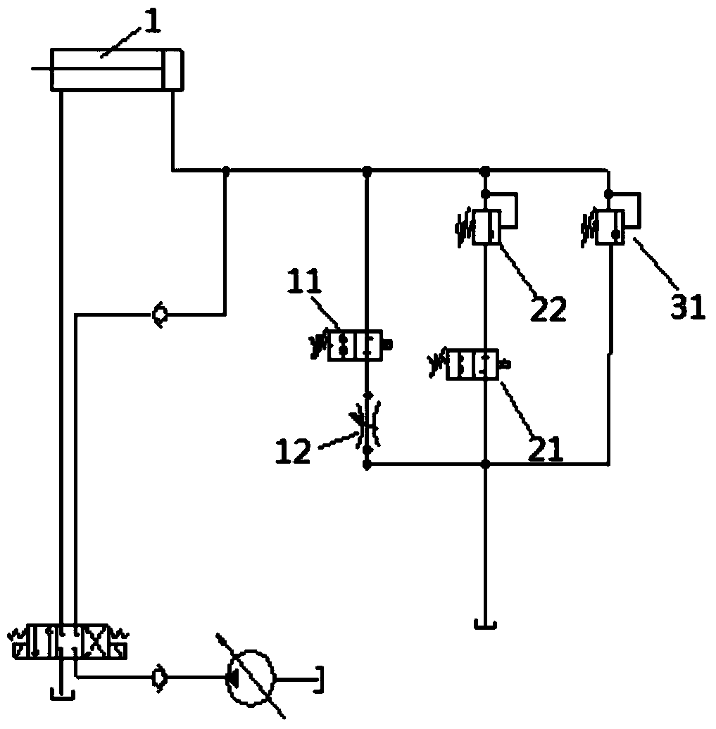 Dynamic compactor and back-tilting prevention device and back-tilting prevention system thereof