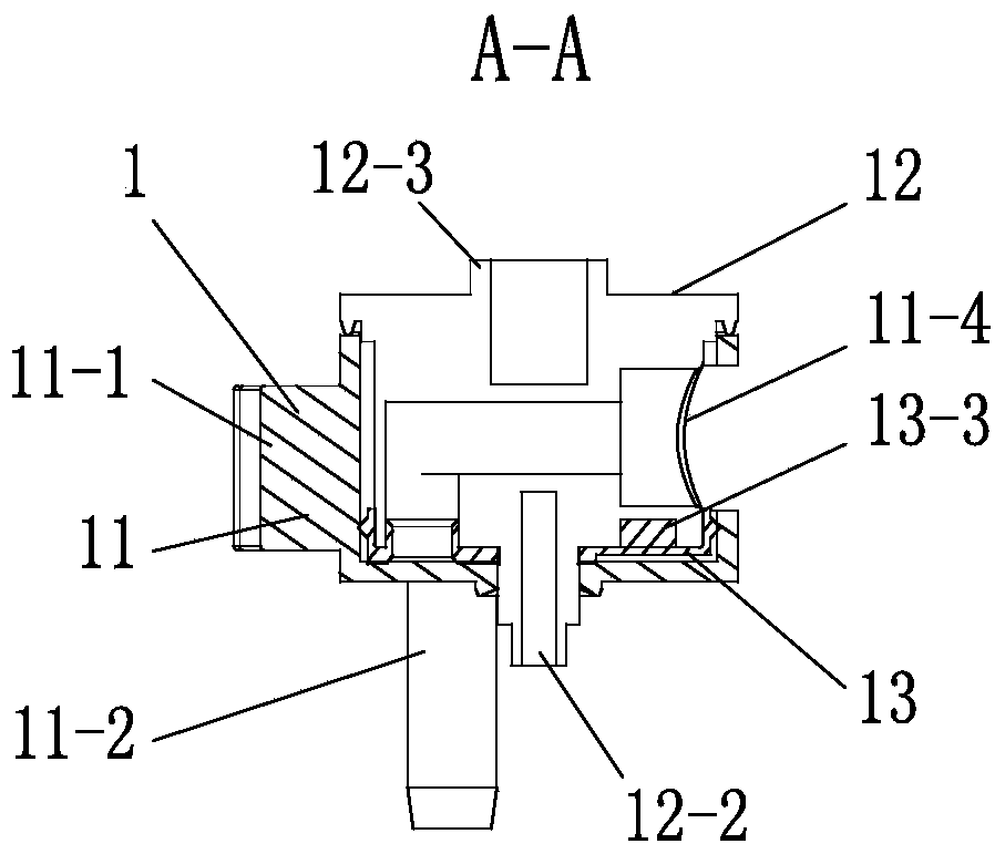 Anti-clogging suction valve valve and suction device