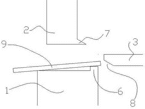 Flanging device for automobile aluminum heat protection shield