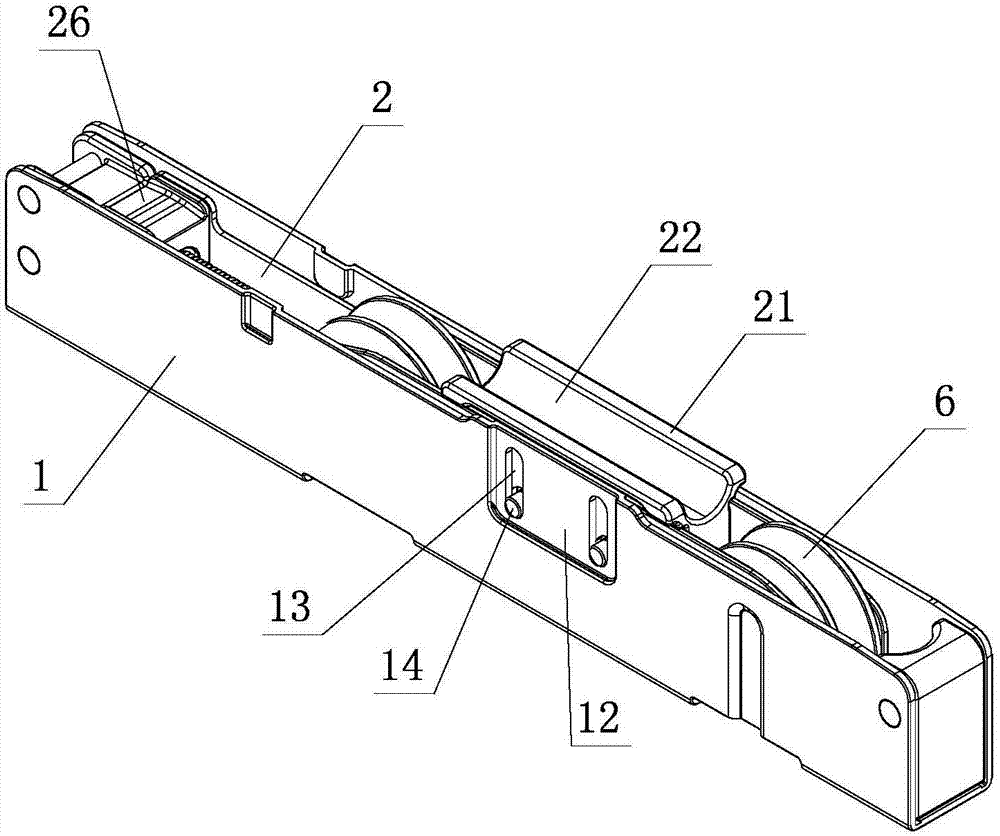 Rolling wheel adjusting structure of furniture sliding door