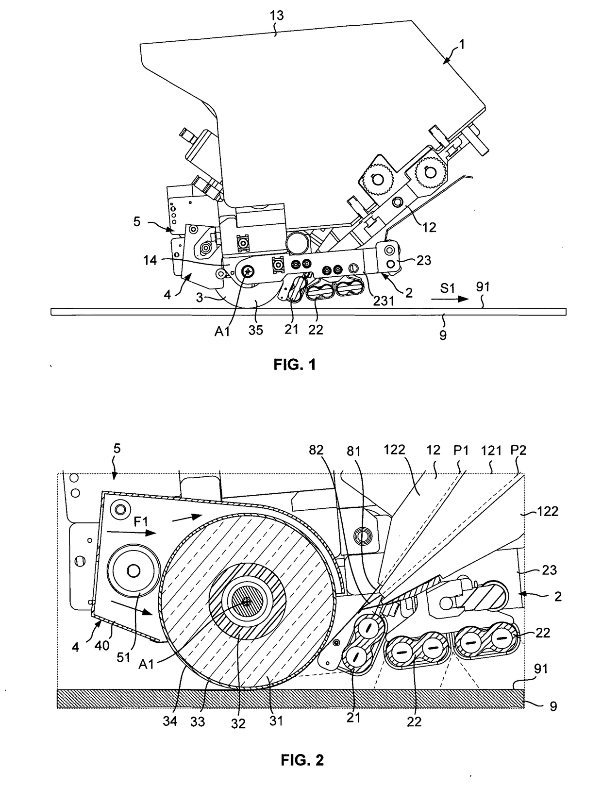 Fiber application head with a specific application roll