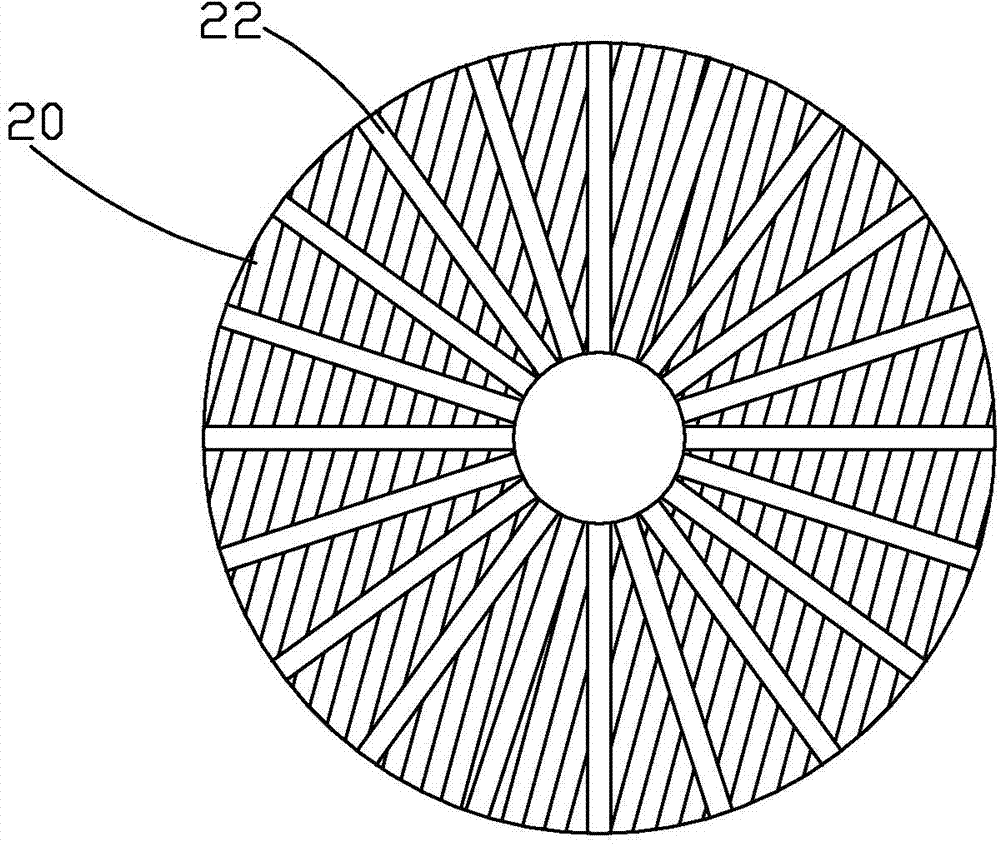 Transfer roller with adjustable vacuum adsorption force and method for attaching thin film by using transfer roller