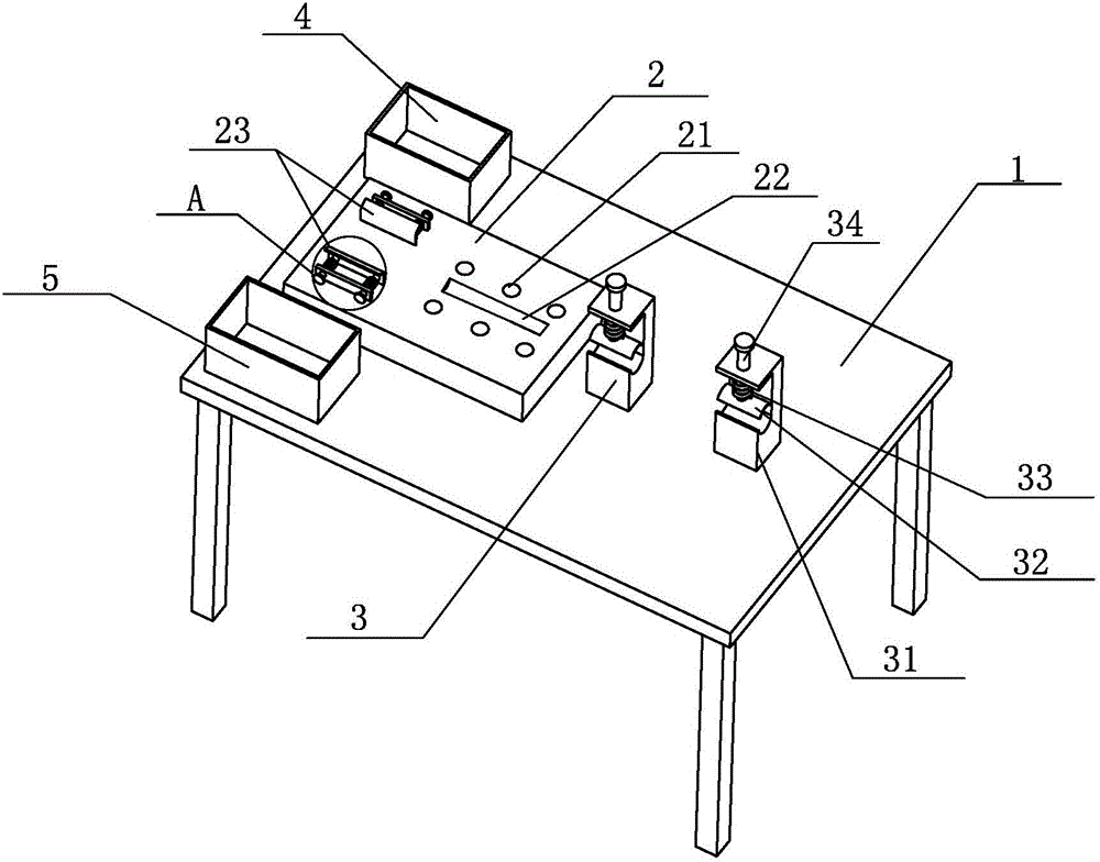 Auxiliary device used for assembling steel stranded leading wire and wire clamp