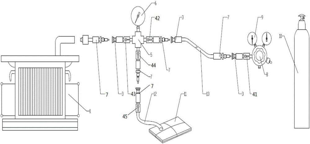 Gas charging device and gas charging method for gas chamber of GIS electric appliance