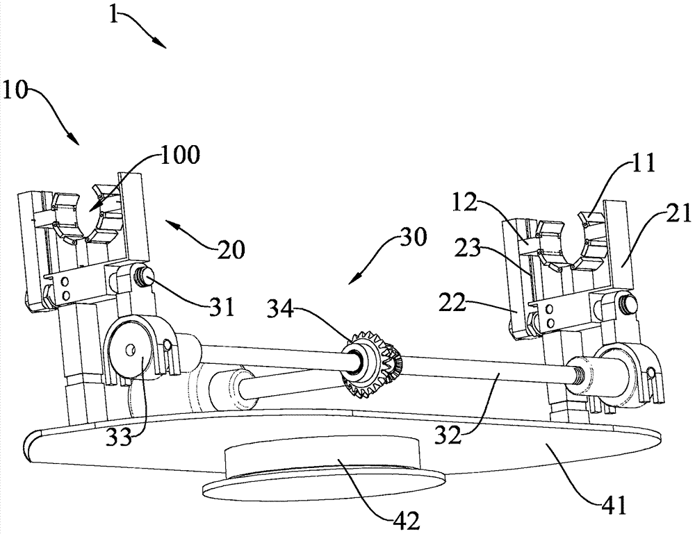 A material shearing and clamping mechanism