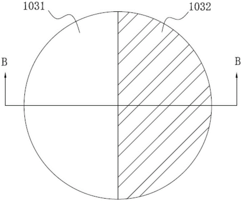 Projection device and optical path difference compensation method for projection device