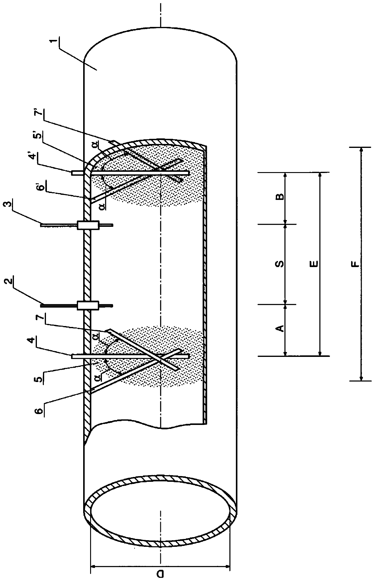 Microwave measuring arrangement for determining the loading of a two-phase flow