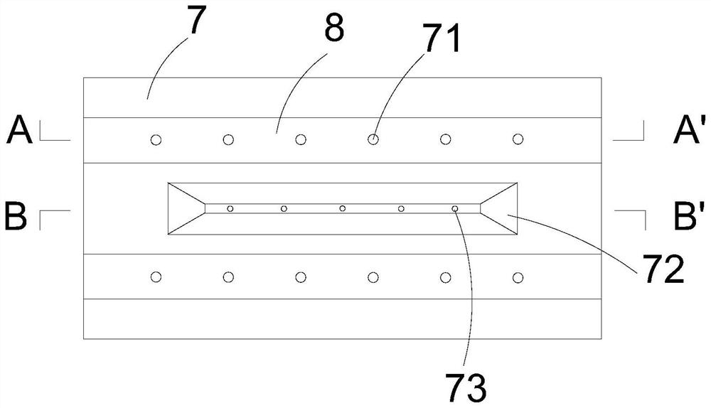 Seamless steel tube machining platform and seamless steel tube manufacturing equipment with cooling function