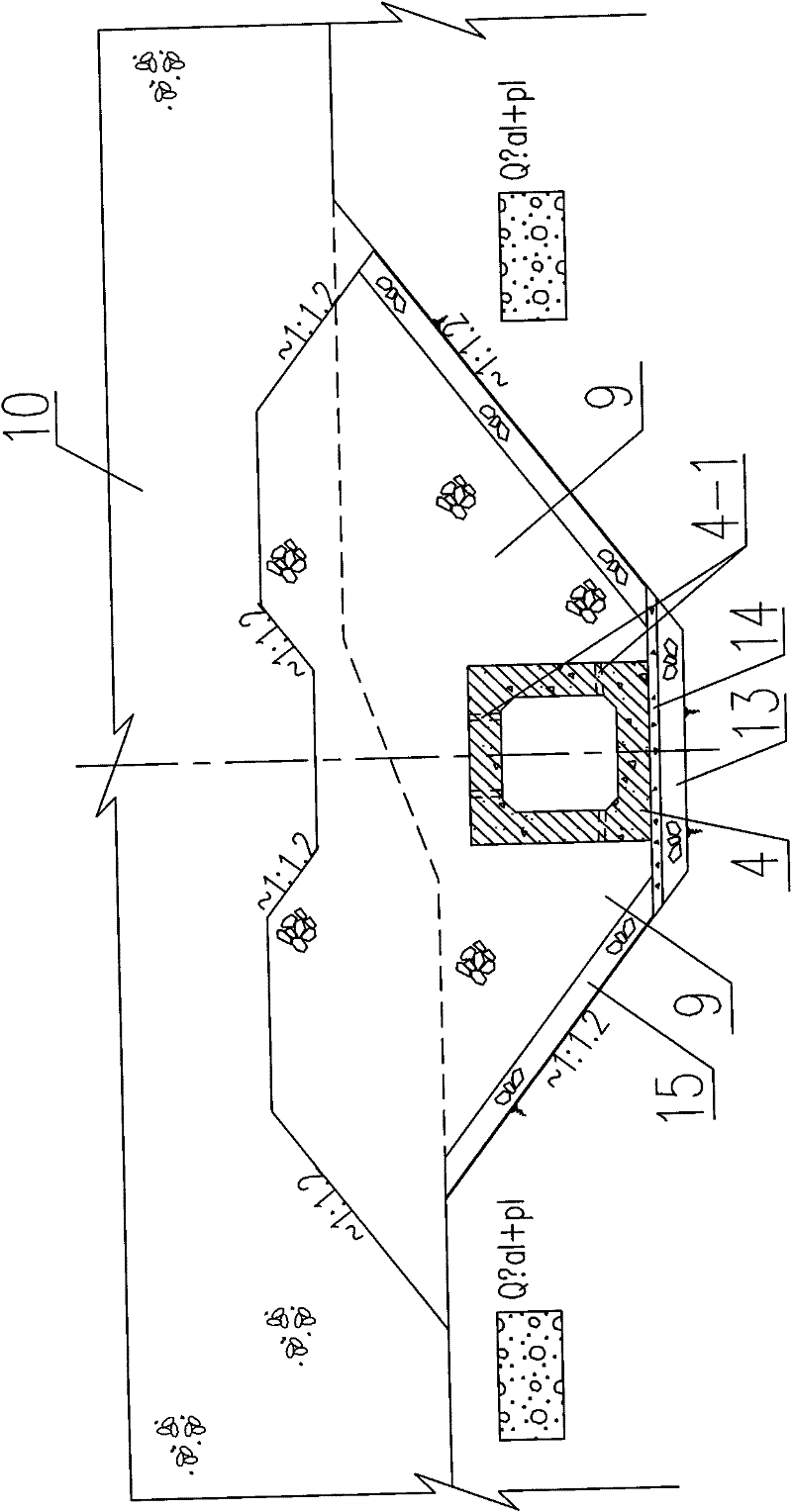 Earth and rockfill dam body seepage monitoring structure provided with abandoned dreg site behind dam and construction method thereof