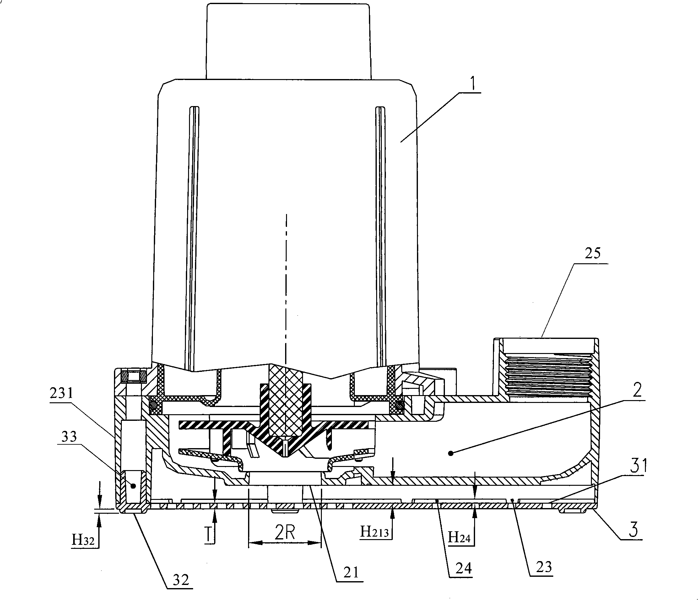 Method for bringing remaining water level to minimum in container and vertical type diving pump