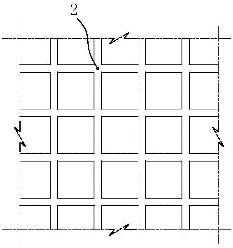 Earthquake-resistant structure for dam crest of high earth-rock dam and construction method of earthquake-resistant structure