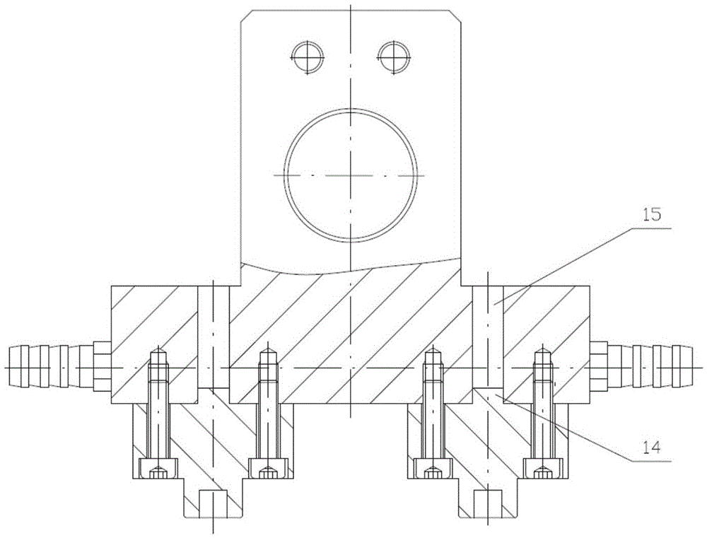 A floating four-point simultaneous projection welding upper electrode structure