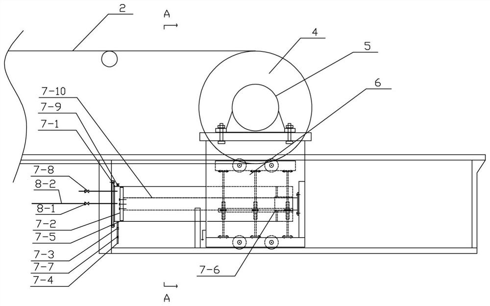 Conveyor belt tensioning force detection and control device