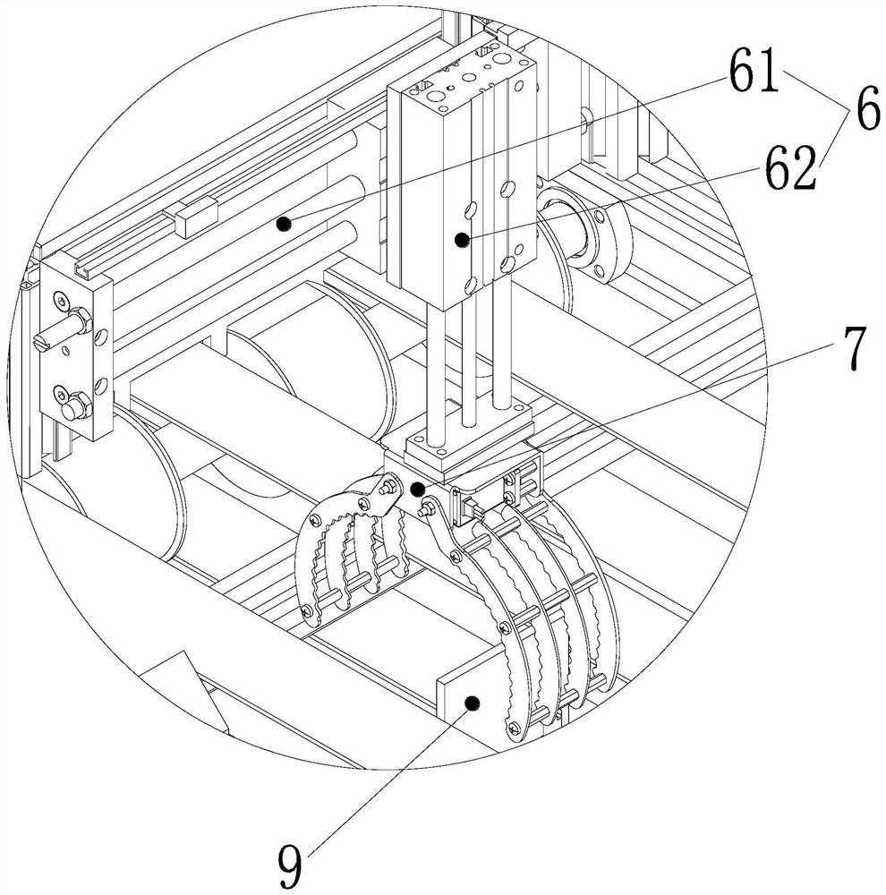 Leaf vegetable split charging and strapping machine