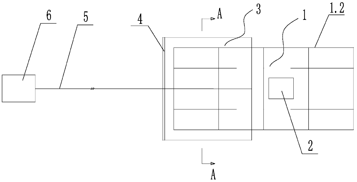 U-shaped channel forming device and forming method