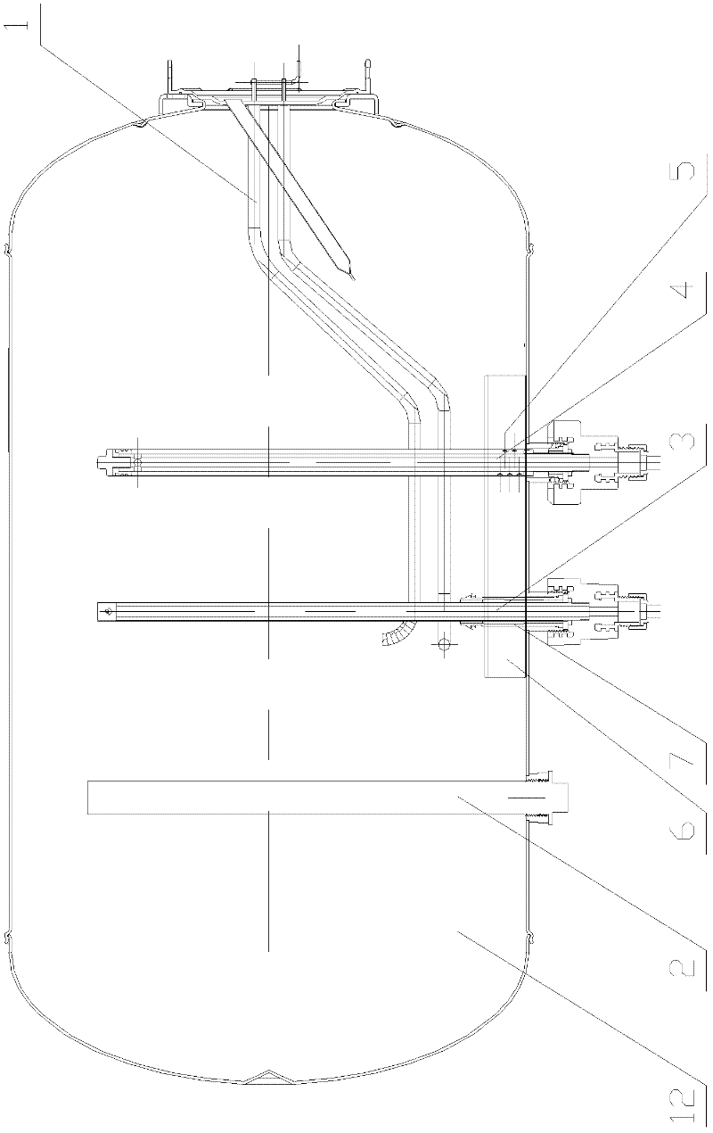 Water baffle mounted in inner container of water heater