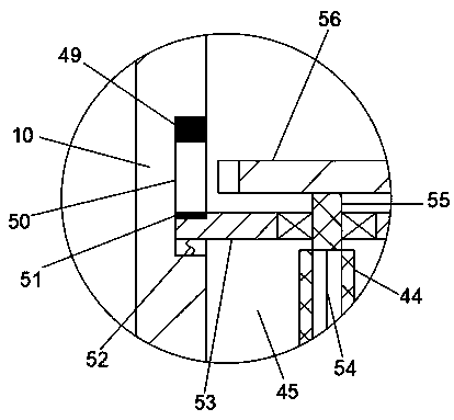 Wardrobe with automatic disinfection device