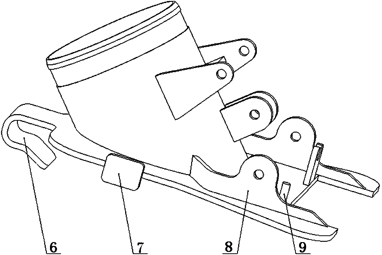 Layered sucker device of street sweeper