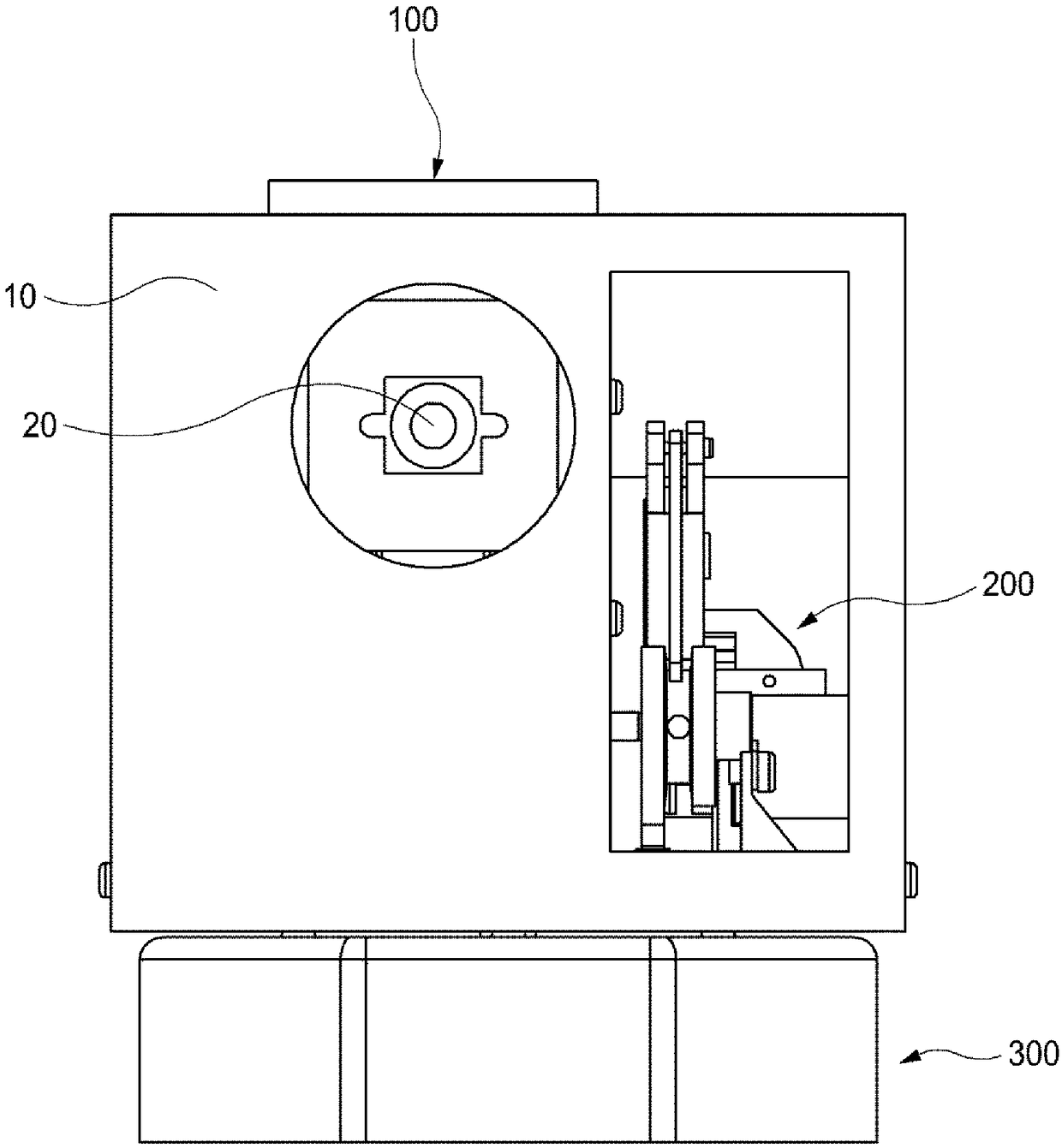 Rotary apparatus for throwing the feed