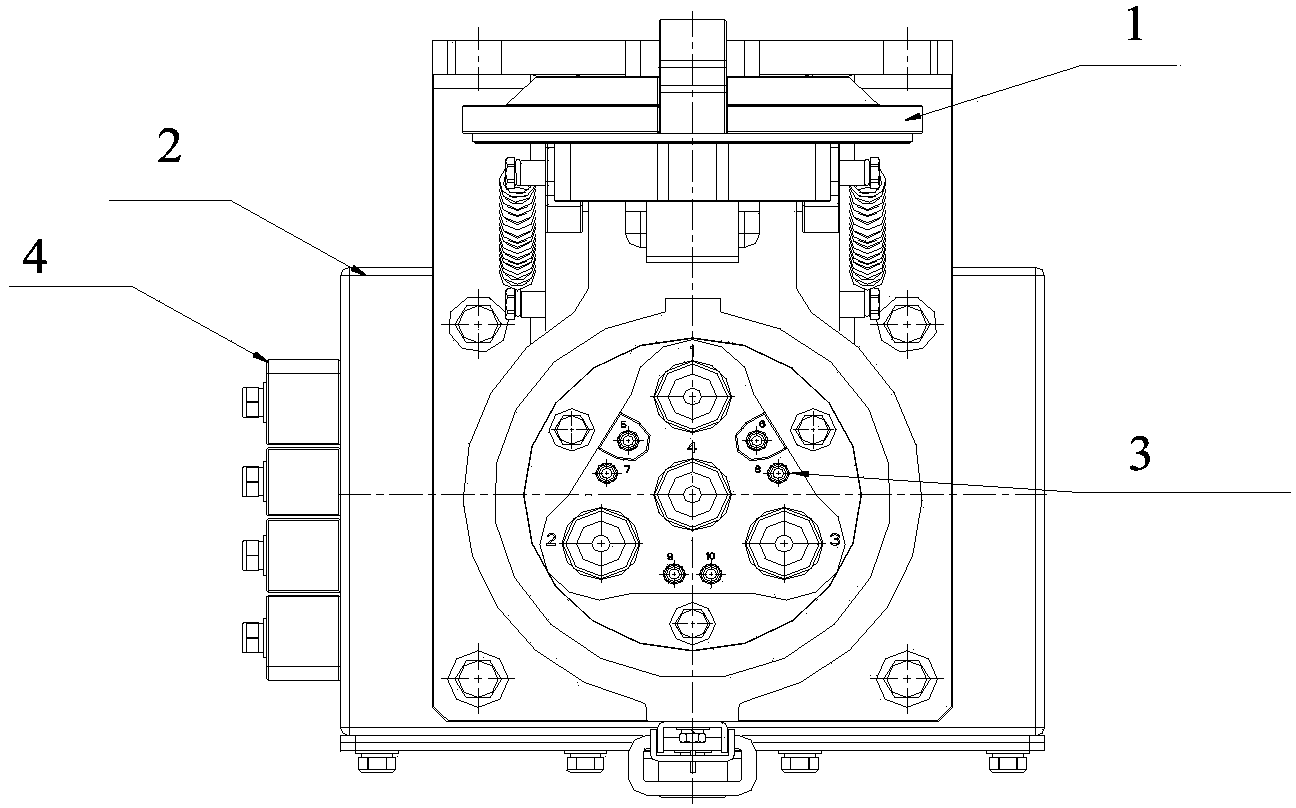 Socket, wiring circuit and train