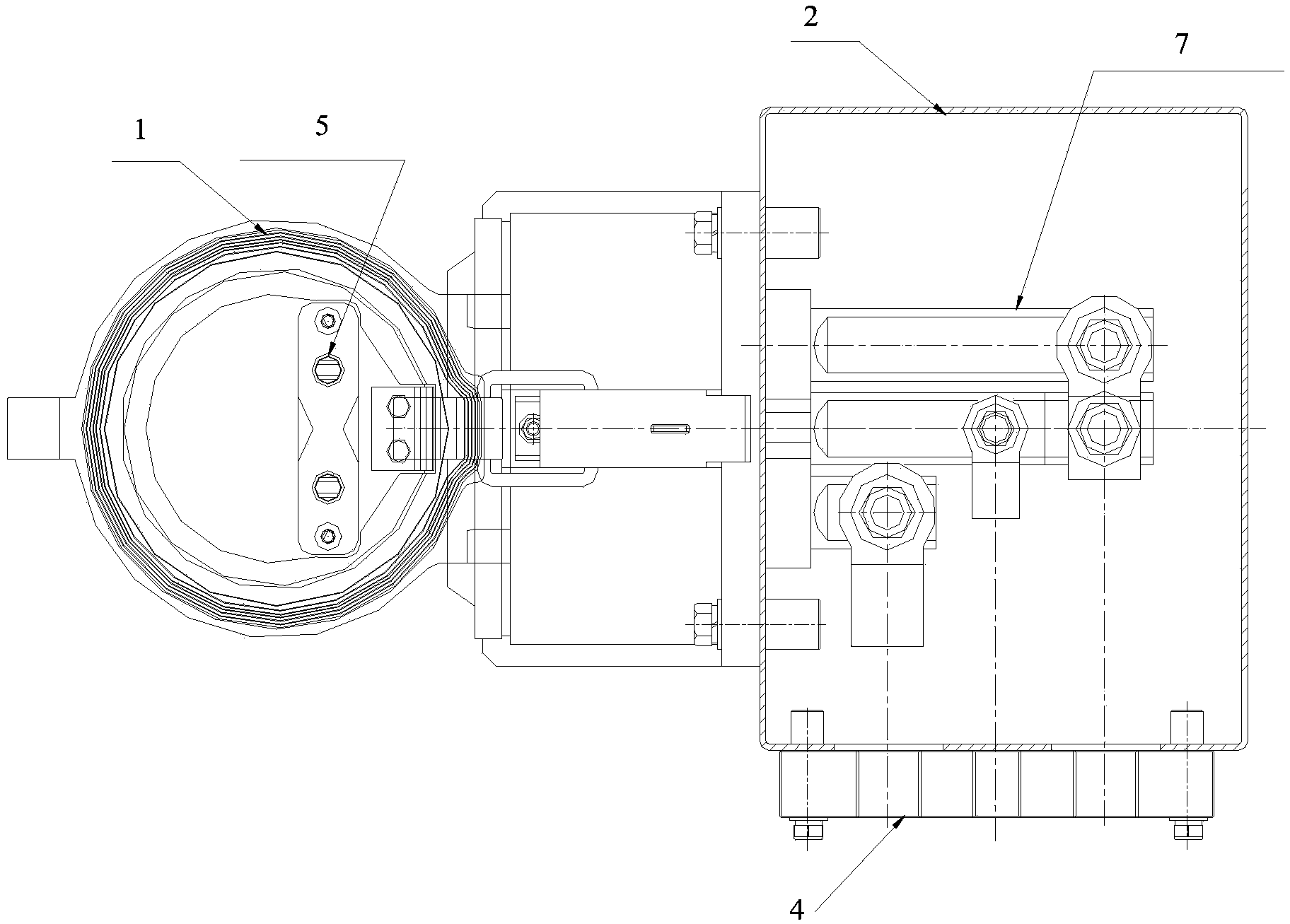 Socket, wiring circuit and train