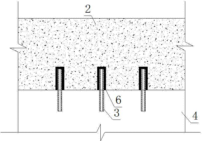 Structure for connecting upper and lower parts of bridge wrapped with rubber cap steel tube and constructing method thereof