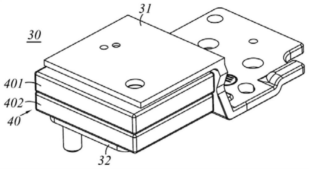 Fully-embedded refrigerator capable of increasing opening degree of refrigerator body